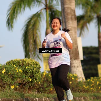 Runner Photo 7721893
