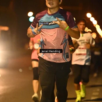 Runner Photo 7721924
