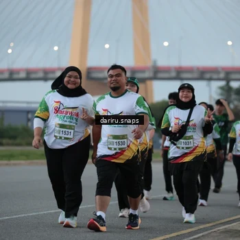 Runner Photo 7721927