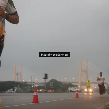 Runner Photo 7721945