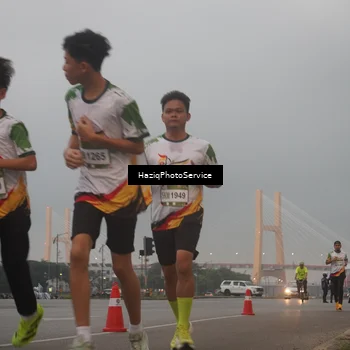 Runner Photo 7721949