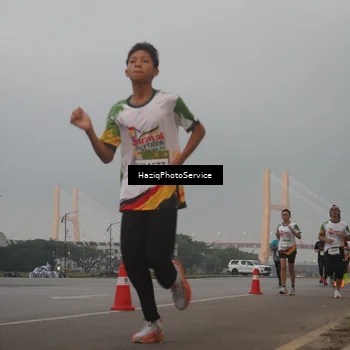 Runner Photo 7721959