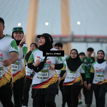 Runner Photo 7721990