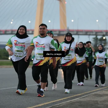 Runner Photo 7722016