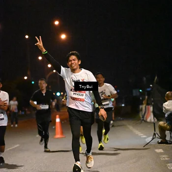 Runner Photo 7722020