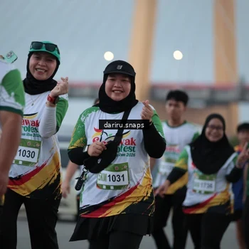 Runner Photo 7722038