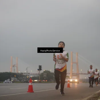 Runner Photo 7722044