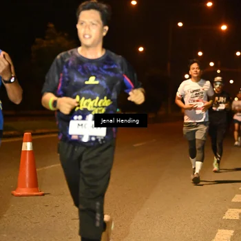 Runner Photo 7722055