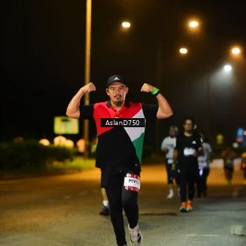 Runner Photo 7722059