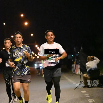 Runner Photo 7722073