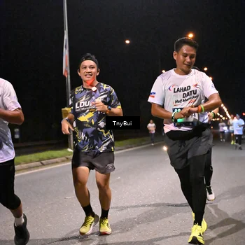 Runner Photo 7722089