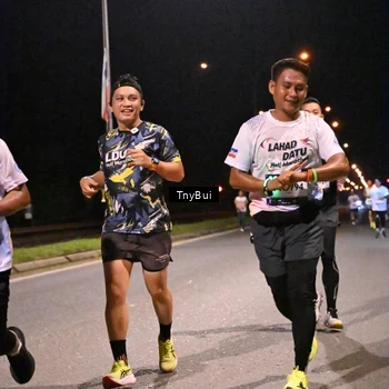 Runner Photo 7722102