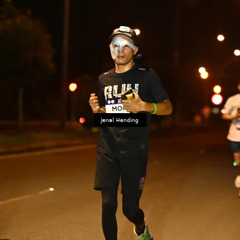 Runner Photo 7722107