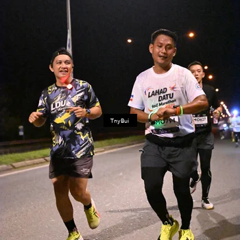 Runner Photo 7722116