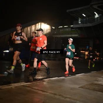 Runner Photo 7722120