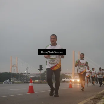 Runner Photo 7722127