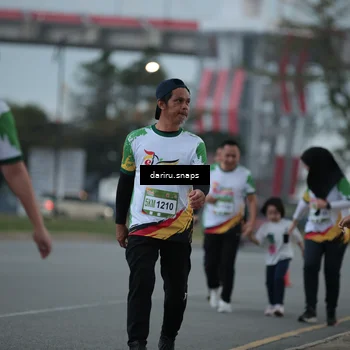 Runner Photo 7722135