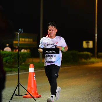 Runner Photo 7722151