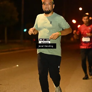 Runner Photo 7722159