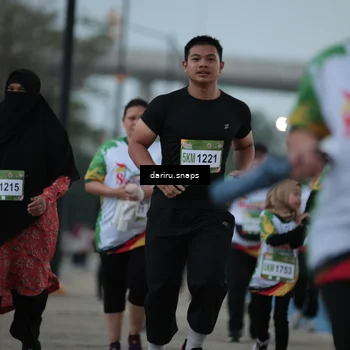 Runner Photo 7722161