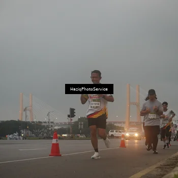 Runner Photo 7722189
