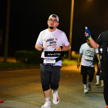 Runner Photo 7722203