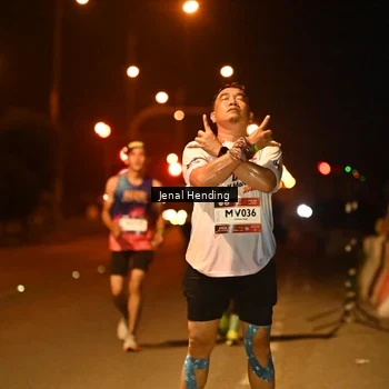 Runner Photo 7722213