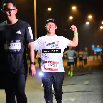 Runner Photo 7722225