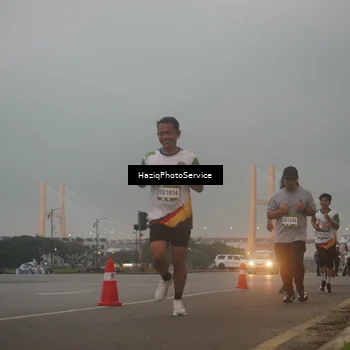 Runner Photo 7722247