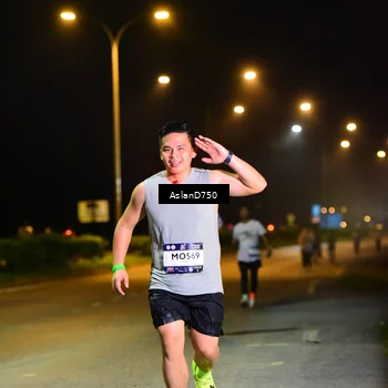Runner Photo 7722272