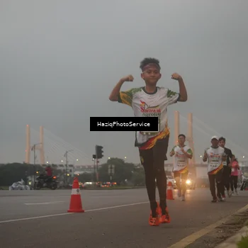 Runner Photo 7722289