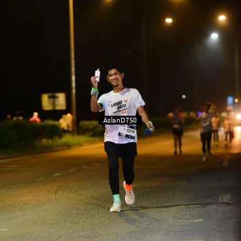 Runner Photo 7722291