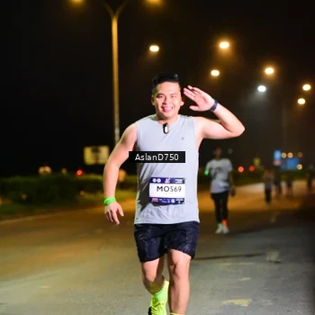 Runner Photo 7722296