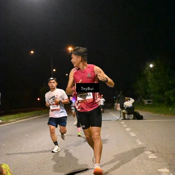 Runner Photo 7722298