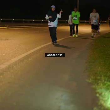 Runner Photo 7722313