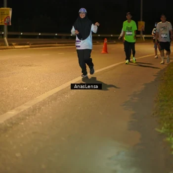 Runner Photo 7722323