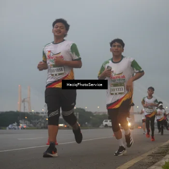 Runner Photo 7722338