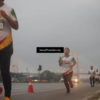 Runner Photo 7722339