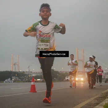 Runner Photo 7722360