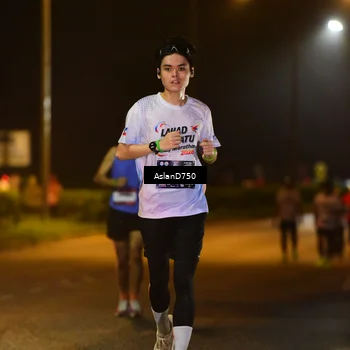 Runner Photo 7722368