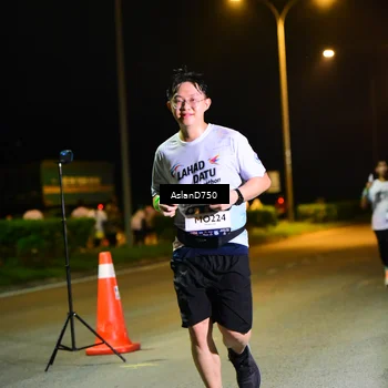 Runner Photo 7722375