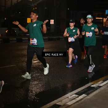Runner Photo 7722412