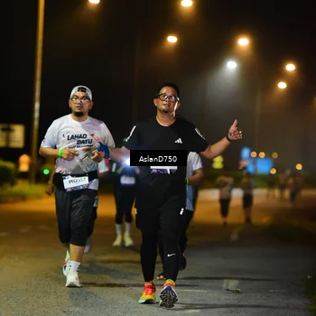 Runner Photo 7722427