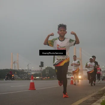 Runner Photo 7722428
