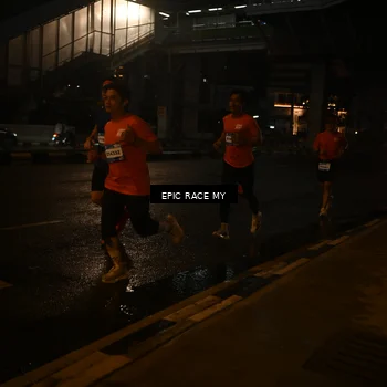 Runner Photo 7722437