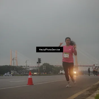 Runner Photo 7722445