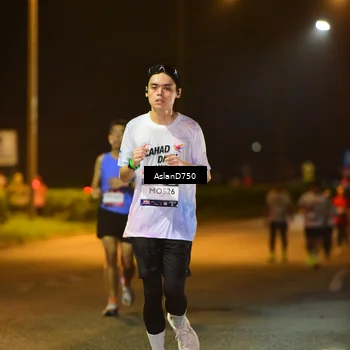 Runner Photo 7722449
