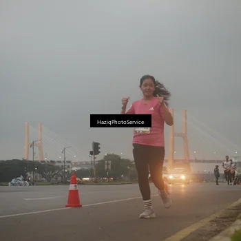 Runner Photo 7722455
