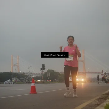 Runner Photo 7722456
