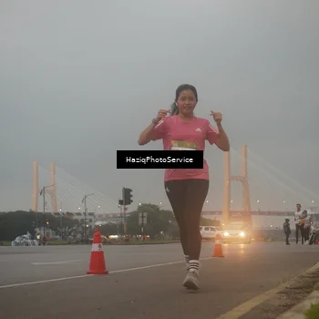 Runner Photo 7722458